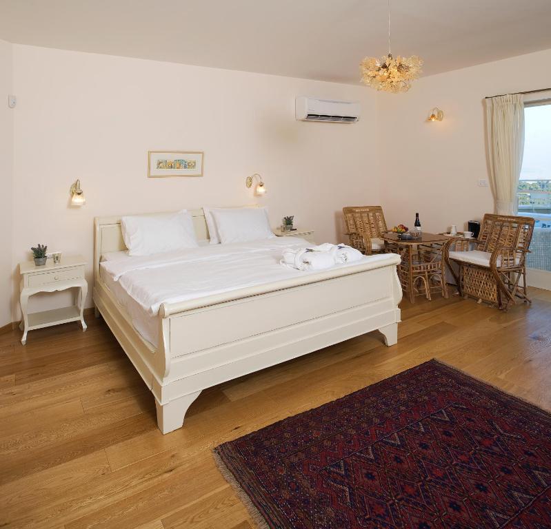 Jasmine Mansion Hotel Rosh Pinna Room photo